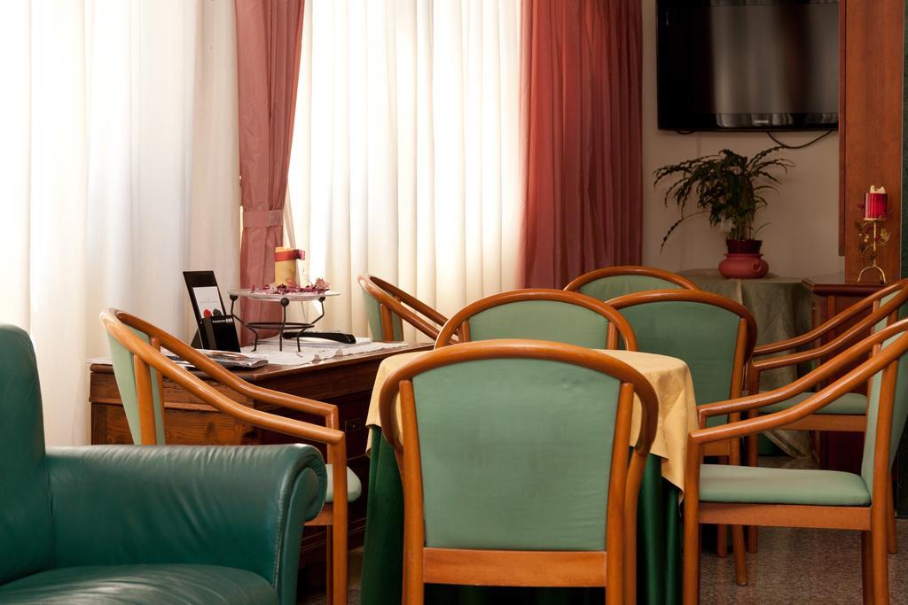 Casa Ferretti Di Ferretti Village Silvi Marina Buitenkant foto