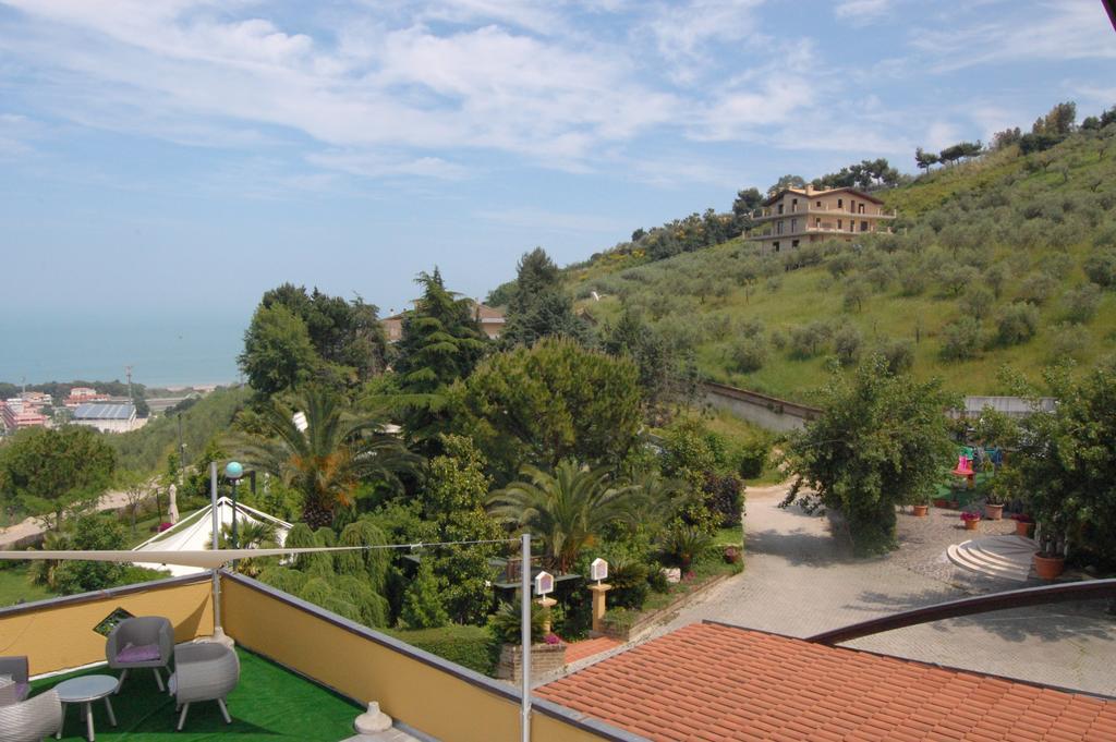 Casa Ferretti Di Ferretti Village Silvi Marina Buitenkant foto