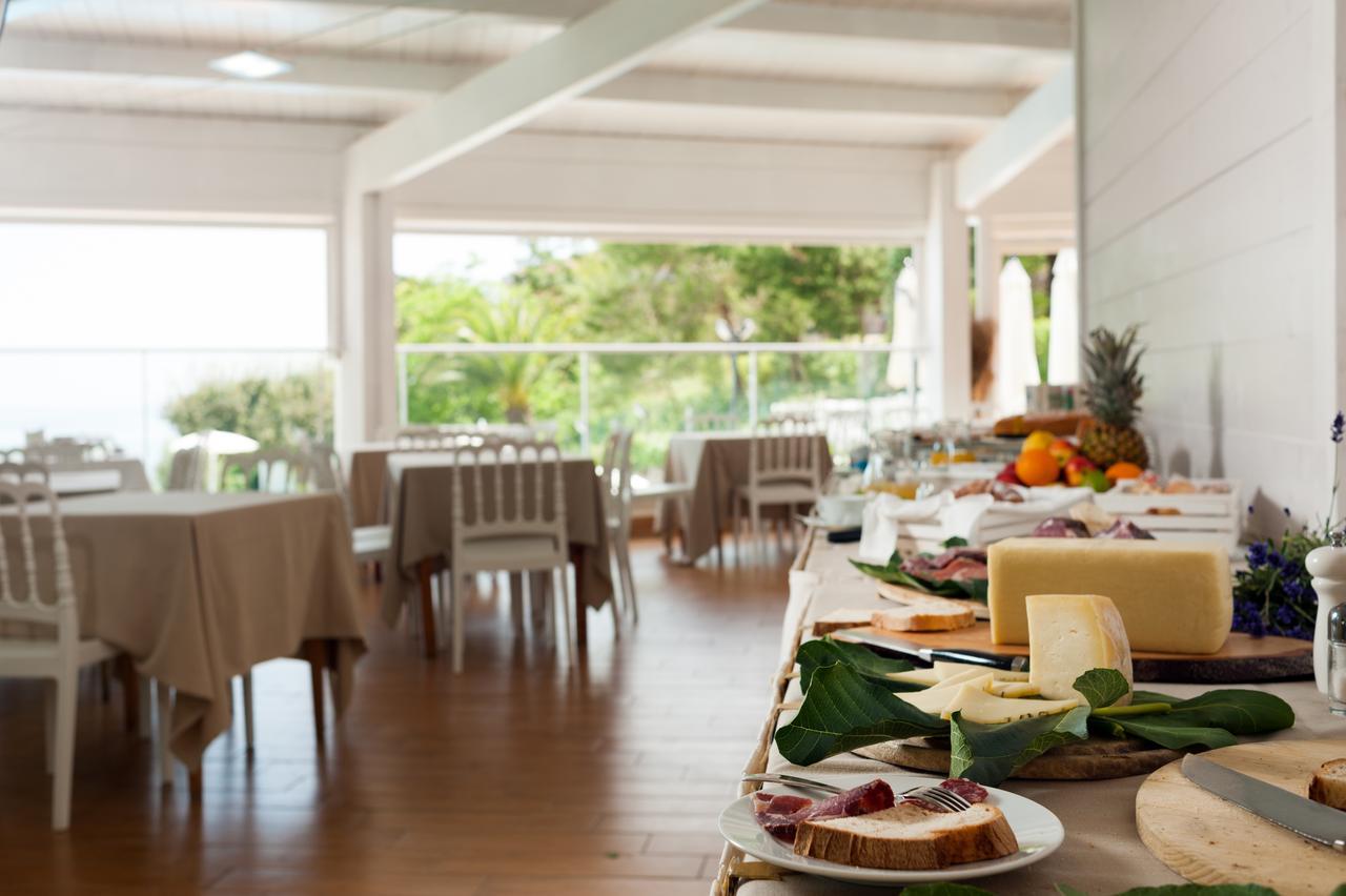 Casa Ferretti Di Ferretti Village Silvi Marina Buitenkant foto